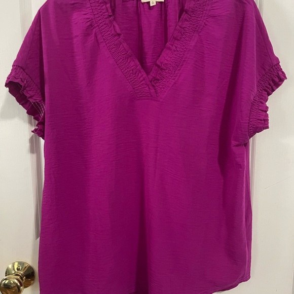JODIFL Tops - JODIFL Magenta Ruffle V-Neck Blouse